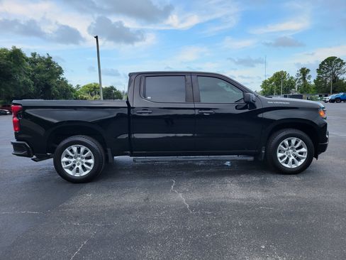 Certified 2022 Chevrolet Silverado 1500 Custom RWD image 4