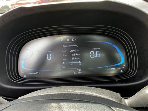 Used 2025 Hyundai Venue SEL FWD image 16