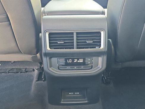 Certified 2024 Volkswagen Atlas SE AWD/4WD image 8