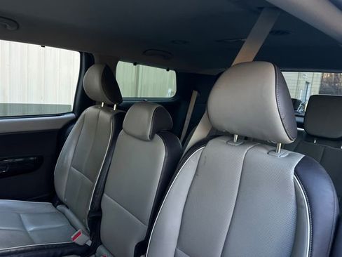 Used 2017 Kia Sedona SX Limited image 20