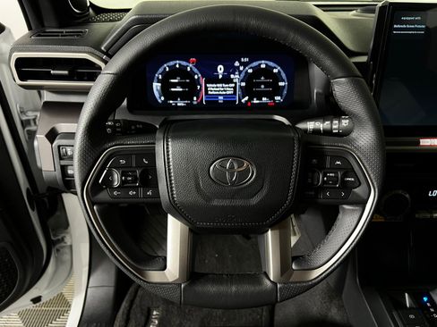 Certified 2025 Toyota 4Runner TRD Sport image 9