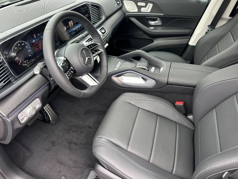 New 2026 Mercedes-Benz GLS 450 4MATIC image 10