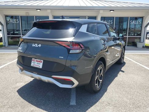 Used 2023 Kia Sportage LX AWD/4WD image 8