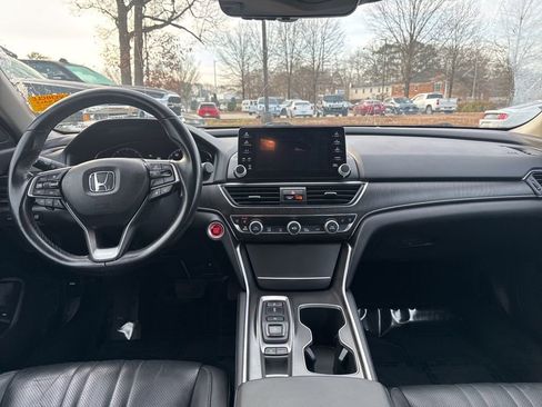 Used 2021 Honda Accord Touring image 9