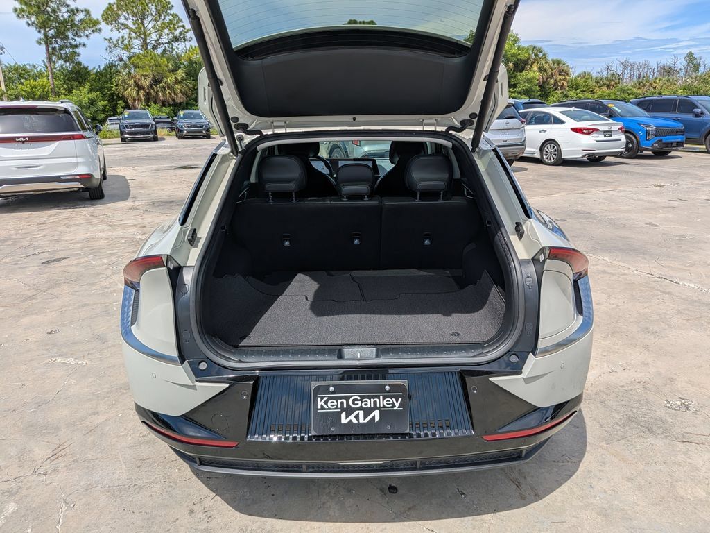 Certified 2024 Kia EV6 Wind w/ Wind Technology Package RWD image 12