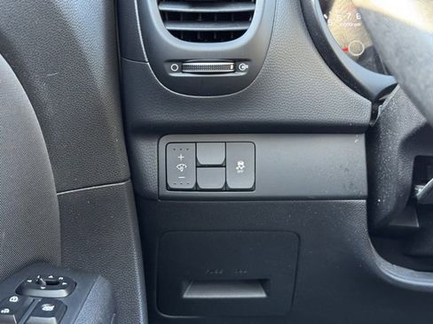 Used 2014 Kia Soul + w/ UVO w/Eservices Package image 30