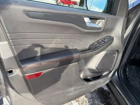 Used 2025 Ford Escape ST-Line image 17