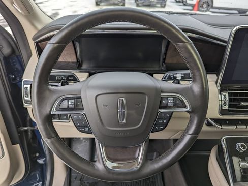 Used 2020 Lincoln Navigator L Reserve w/ Equipment Group 201A Reserve AWD/4WD image 16