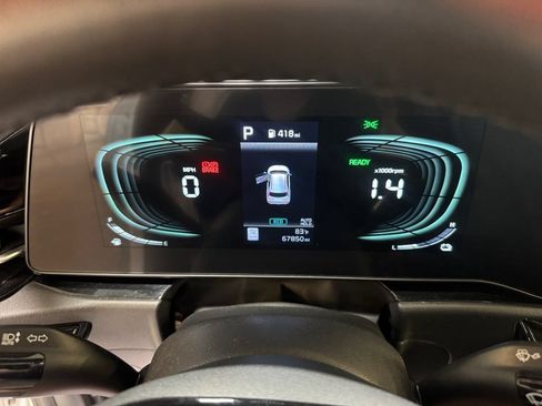 Certified 2023 Kia Niro EX Touring FWD image 16