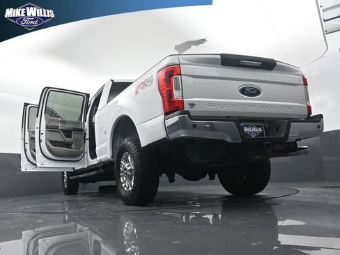 Used 2019 Ford F250 XLT w/ XLT Premium Package AWD/4WD image 20