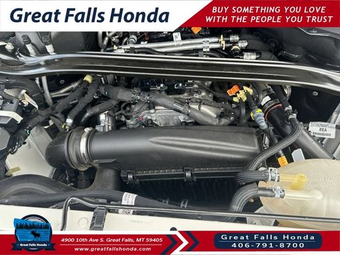 Used 2025 Ford Explorer ST-Line w/ ST-Line Street Pack AWD/4WD image 38
