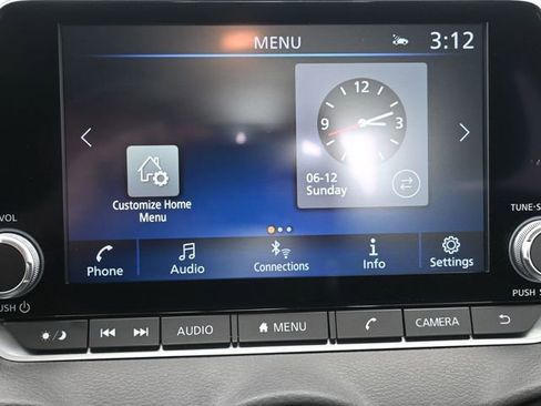 Used 2025 Nissan Sentra SV image 43