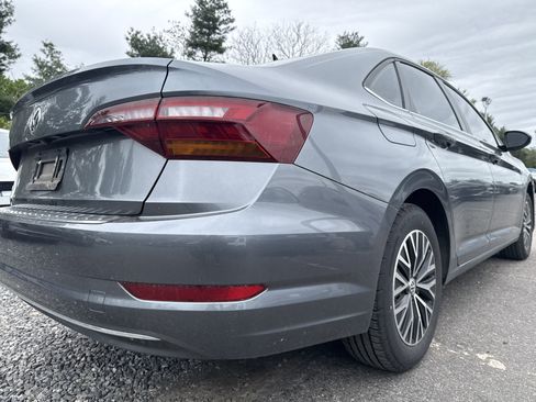Used 2019 Volkswagen Jetta SEL w/ Cold Weather Package FWD image 7