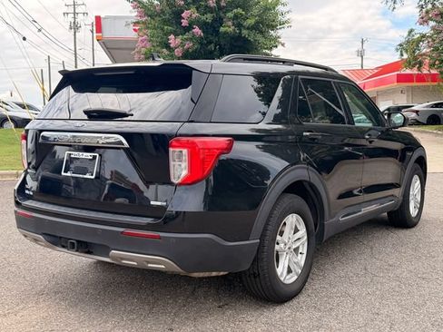 Used 2020 Ford Explorer XLT w/ Equipment Group 202A AWD/4WD image 5