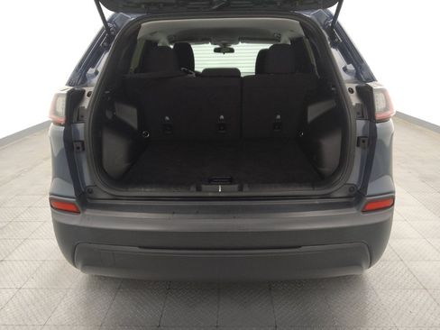 Used 2020 Jeep Cherokee Latitude FWD image 29