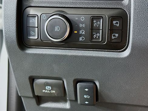 New 2026 Ford F450 Platinum w/ FX4 Off-Road Package image 27