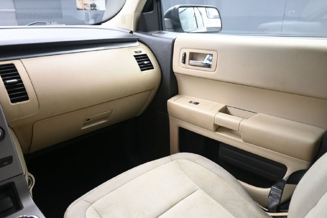 Used 2016 Ford Flex SE FWD image 23