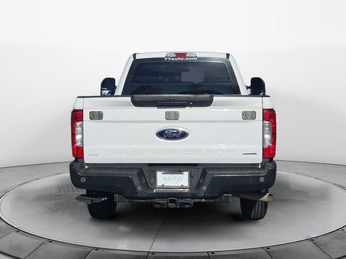 Used 2019 Ford F250 XL image 4