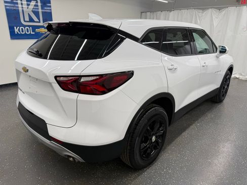 Used 2020 Chevrolet Blazer LT image 2