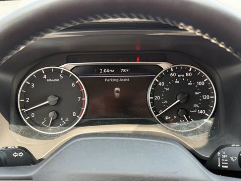 Used 2025 Nissan Rogue SV FWD image 34
