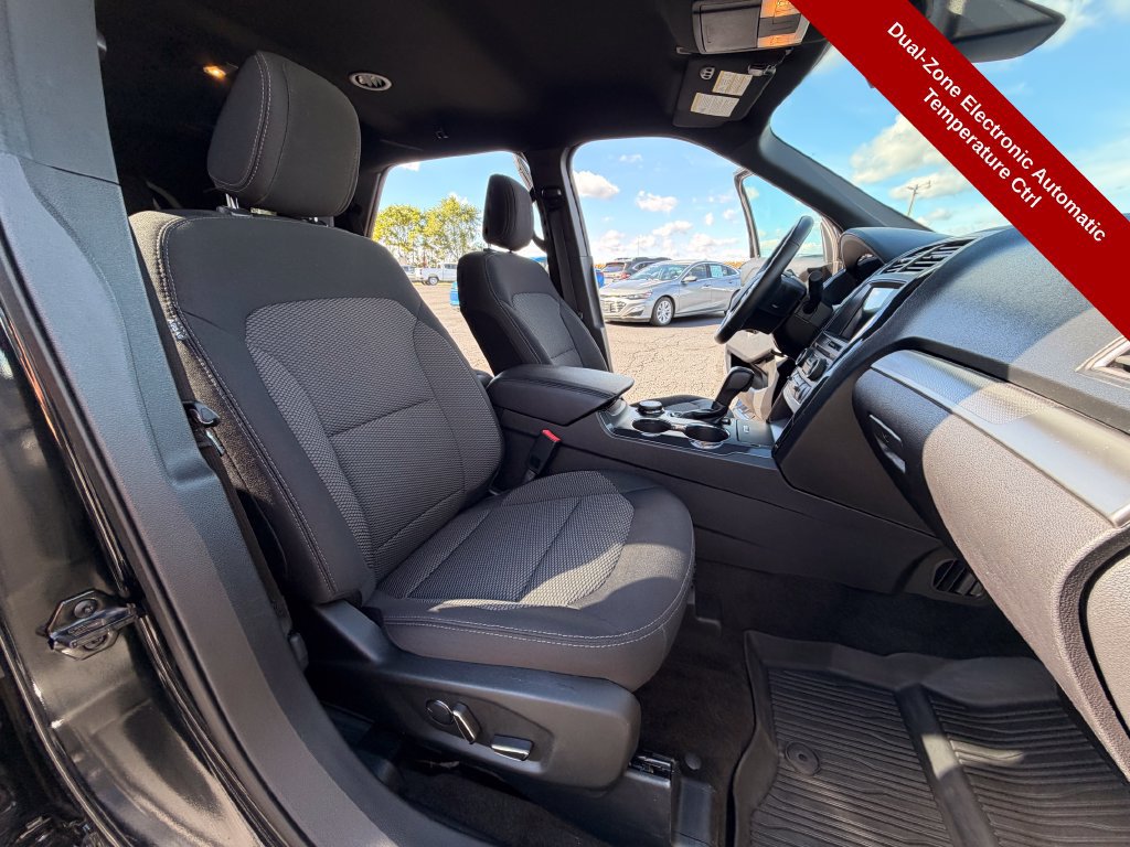 Used 2018 Ford Explorer XLT w/ Equipment Group 201A AWD/4WD image 35