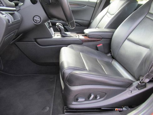 Used 2019 Cadillac XTS Luxury image 15