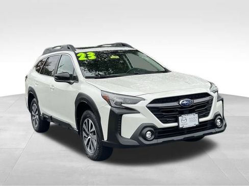 Used 2023 Subaru Outback Premium image 3