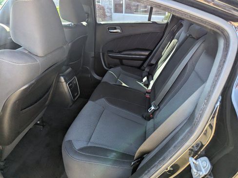 Used 2017 Dodge Charger SXT RWD image 24