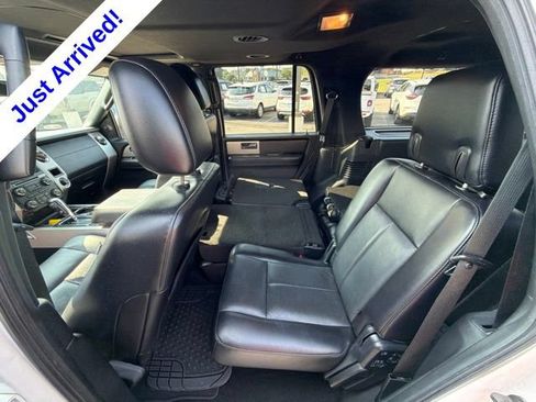 Used 2017 Ford Expedition Limited w/ Equipment Group 301A RWD image 41