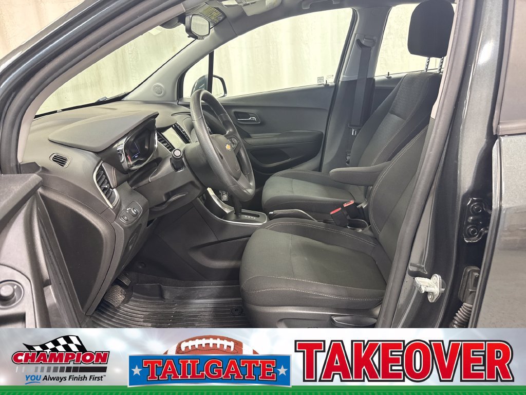 Used 2019 Chevrolet Trax LS FWD image 11