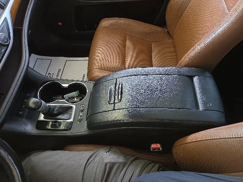 Used 2017 Toyota Highlander Limited AWD/4WD image 64