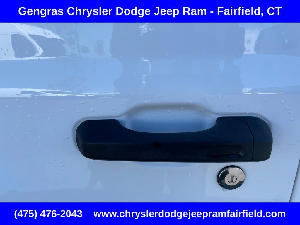 Used 2019 Jeep Wrangler Unlimited Sahara AWD/4WD image 42
