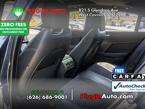 Used 2018 Jaguar XE S RWD image 9