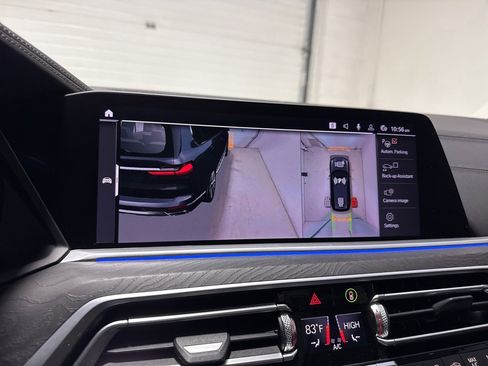 Used 2020 BMW X7 xDrive40i w/ Cold Weather Package image 25