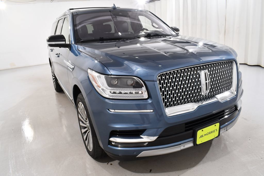 Used 2019 Lincoln Navigator L Reserve AWD/4WD image 4
