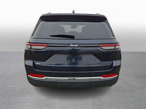 Used 2024 Jeep Grand Cherokee Limited 4xe image 5