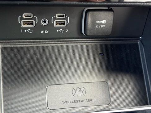 New 2025 Jeep Grand Cherokee L Altitude image 9