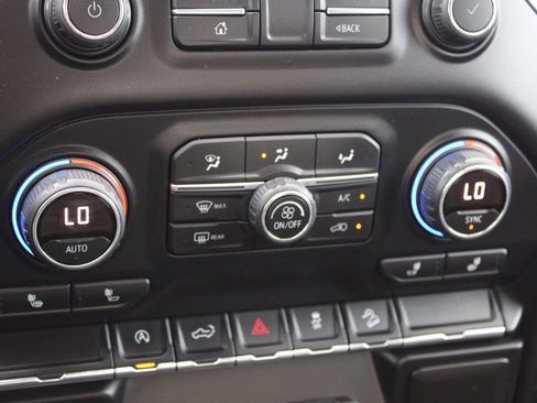 Used 2019 Chevrolet Silverado 1500 RST w/ All-Star Edition image 37