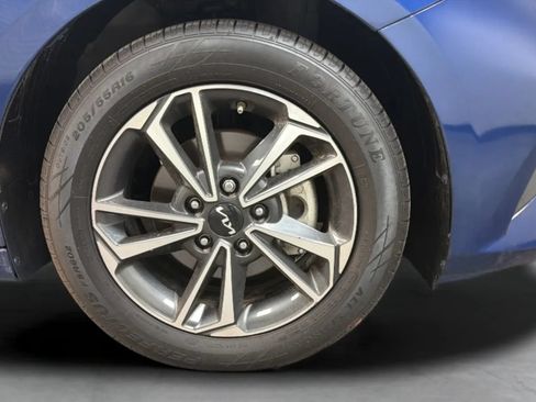 Used 2024 Kia Forte LXS w/ LXS Technology Package FWD image 24