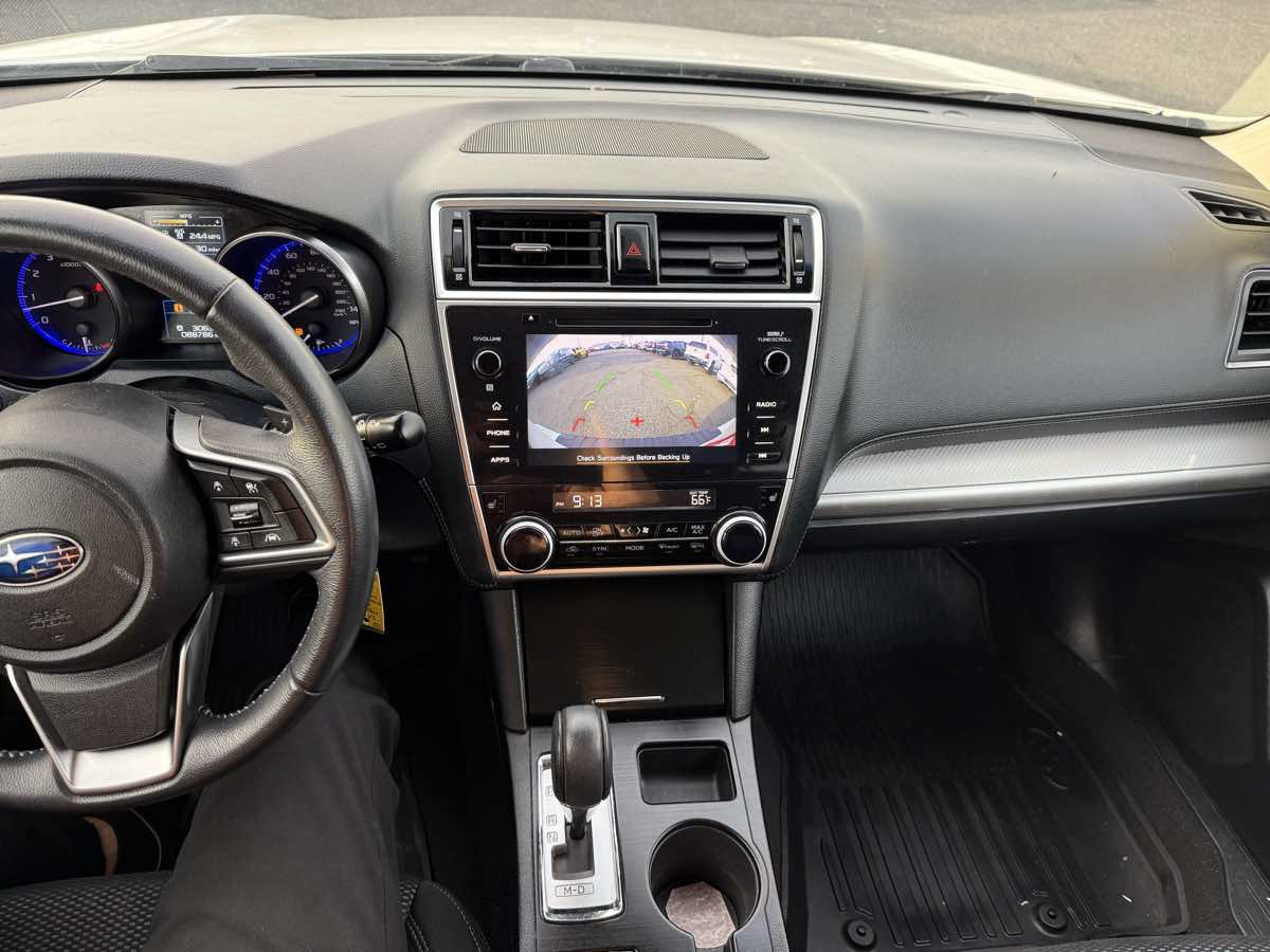 Used 2019 Subaru Outback 2.5i Premium w/ Popular Package #2 AWD/4WD image 8