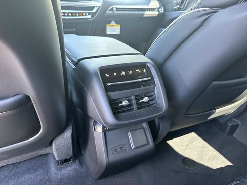 New 2026 Cadillac Lyriq V AWD/4WD image 17