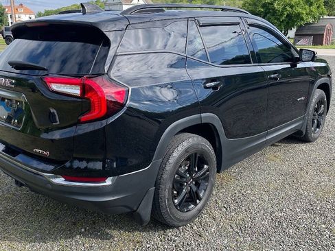 Used 2022 GMC Terrain AT4 w/ Infotainment Package II AWD/4WD image 9