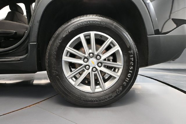 Used 2023 Chevrolet Traverse LT w/ LPO, Floor Liner Package AWD/4WD image 10