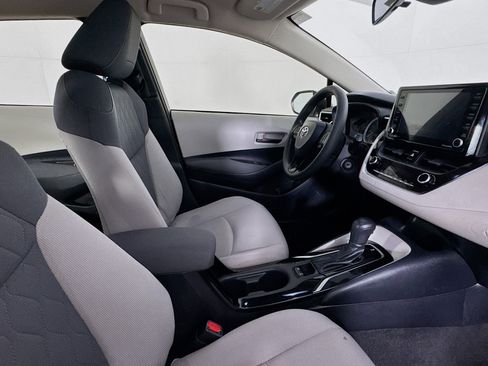 Used 2022 Toyota Corolla LE image 27