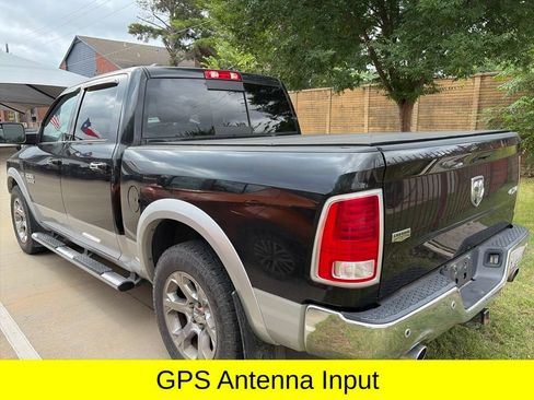 Used 2017 RAM 1500 Laramie AWD/4WD image 11