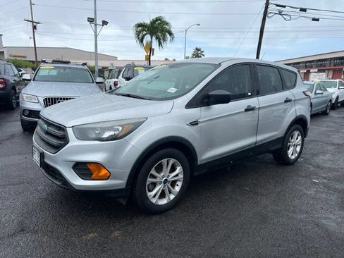Used 2018 Ford Escape S FWD image 3
