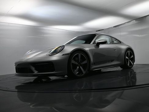 Certified 2024 Porsche 911 Carrera 4S image 46