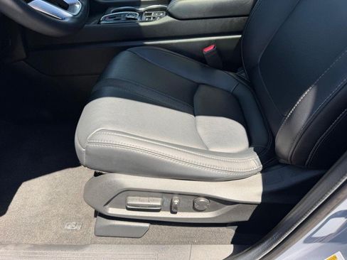 Used 2025 Honda Pilot Touring image 24