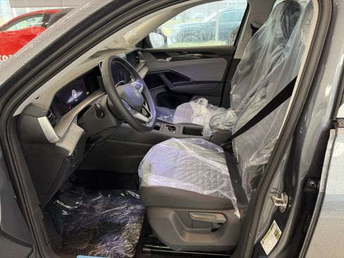 New 2026 Volkswagen Tiguan S image 10