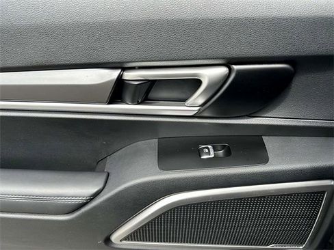 Used 2025 Kia Telluride S image 26